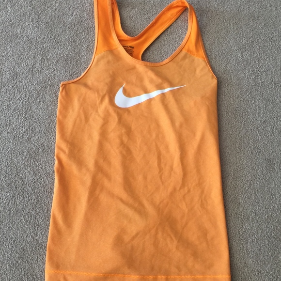 orange nike tank top